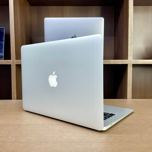 Apple MacBook Air 13.3-inch (A1466, 2017, Core i5, 8GB RAM, 256GB SSD) – Used