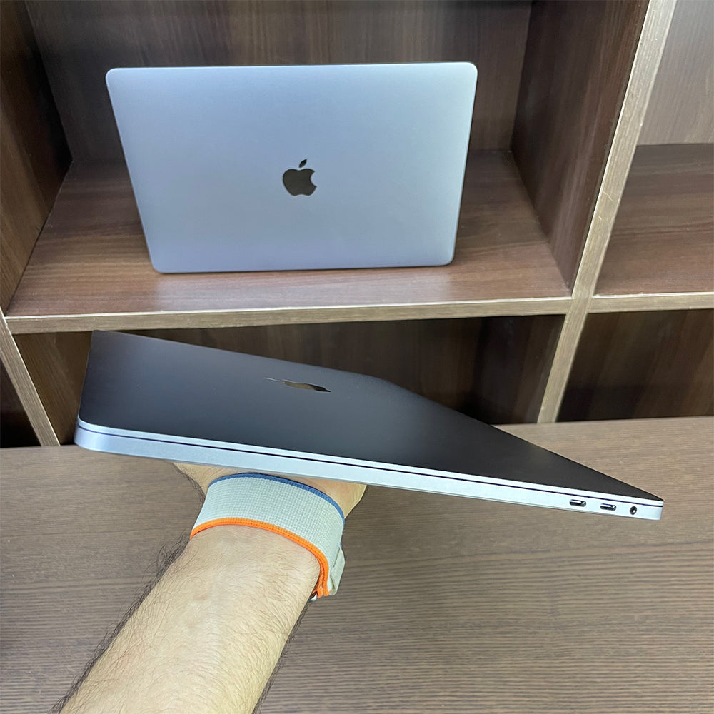 Apple MacBook Pro 15.4-inch (A1707, 2019, Core i7, 16GB RAM, 512GB SSD) – Used Excellent