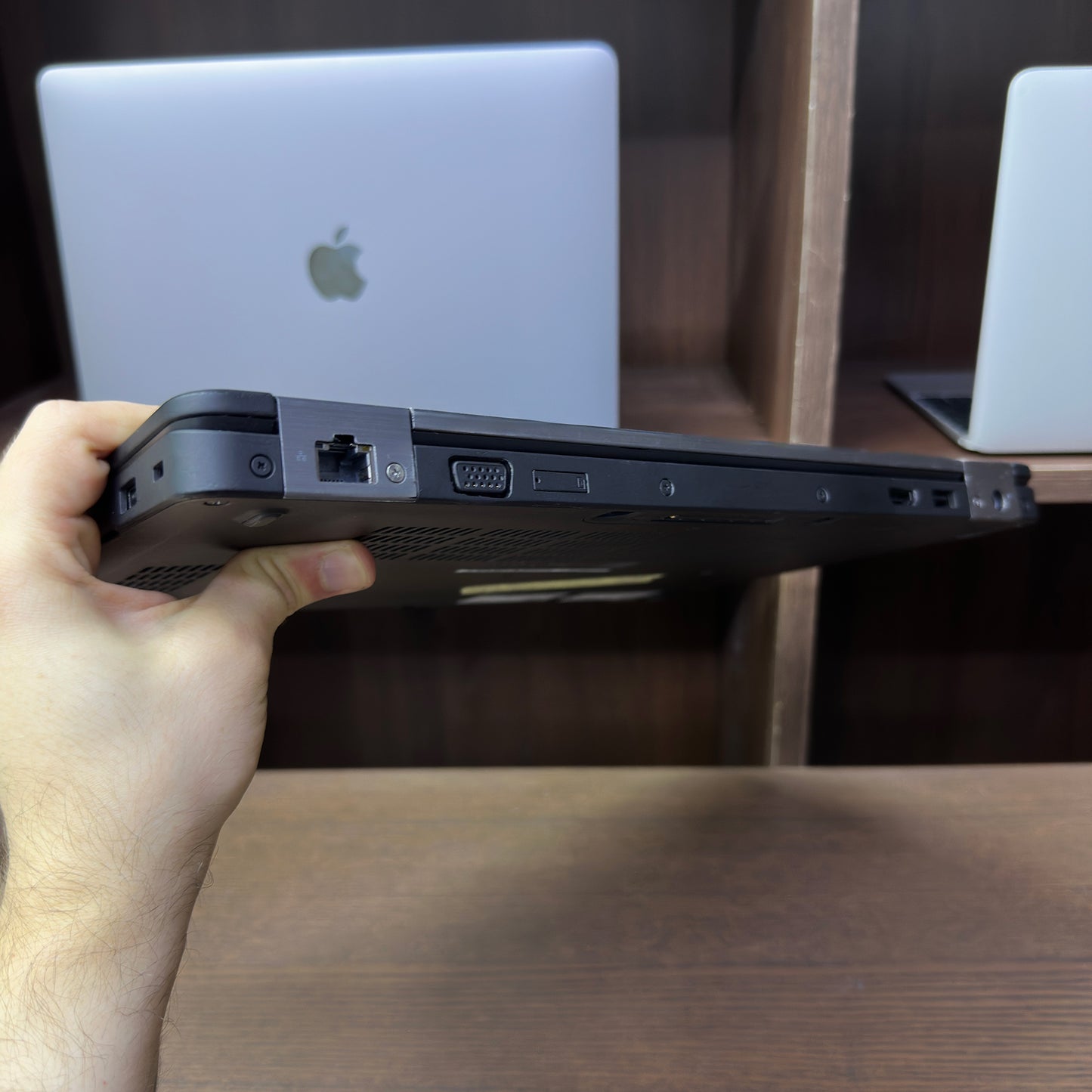 Dell Latitude 5470 14-inch (Core i5 6th Gen, 8GB RAM, 256GB SSD) – Used Excellent