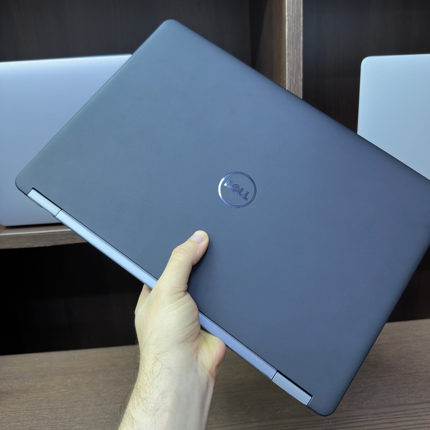 Dell Latitude 5470 14-inch (Core i5 6th Gen, 8GB RAM, 256GB SSD) – Used Excellent