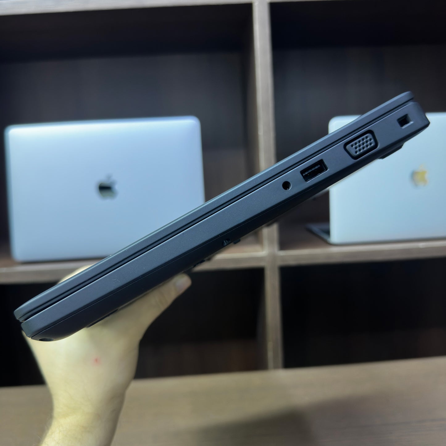 Dell Latitude 5490 14-inch (Core i5 8th Gen, 8GB RAM, 256GB SSD) – Used Excellent