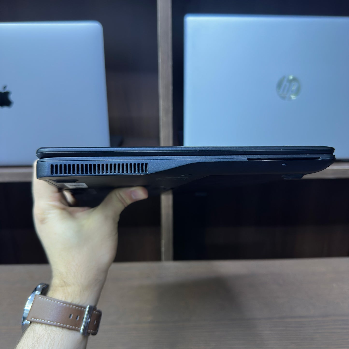 Dell Latitude 7250 12.5-inch (Core i7 5th Gen, 4GB RAM, 128GB SSD) – Used Excellent