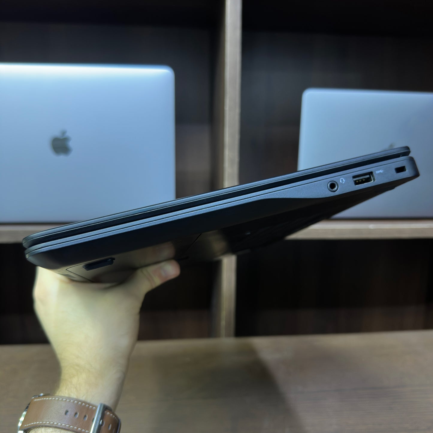 Dell Latitude 7450 14-inch (Core i7 5th Gen, 8GB RAM, 256GB SSD) – Used Excellent