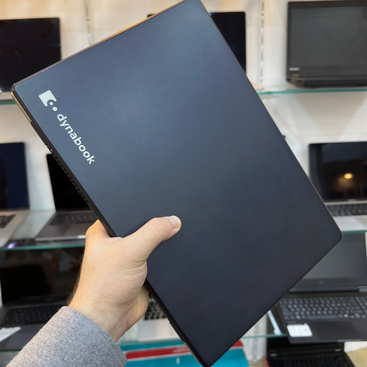 Dynabook Portégé X30L-G-11L 14-inch (Core i5 10th Gen, 8GB RAM, 256GB SSD) – Used Excellent