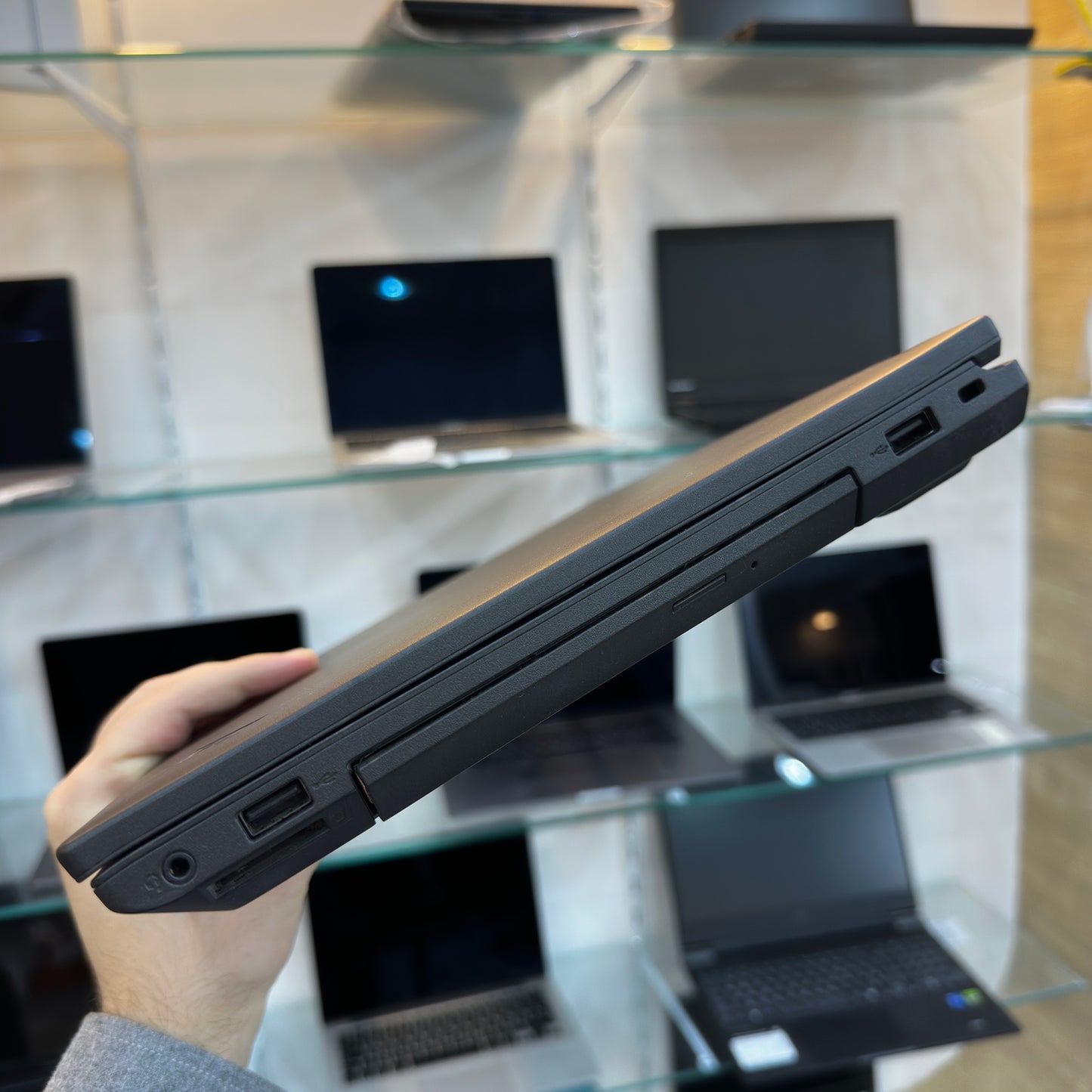 Lenovo ThinkPad L440 14-inch (Core i5 4th Gen, 8GB RAM, 256GB SSD) – Used Excellent