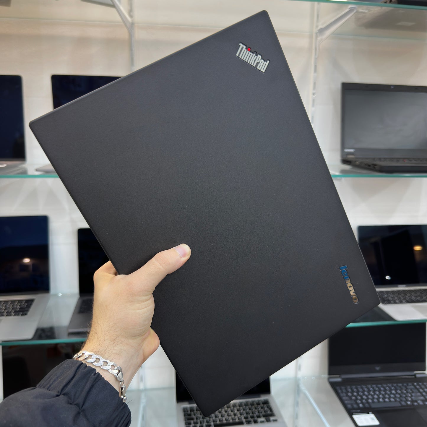 Lenovo ThinkPad L450 14-inch (Core i5 4th Gen, 8GB RAM, 256GB SSD) – Used Excellent