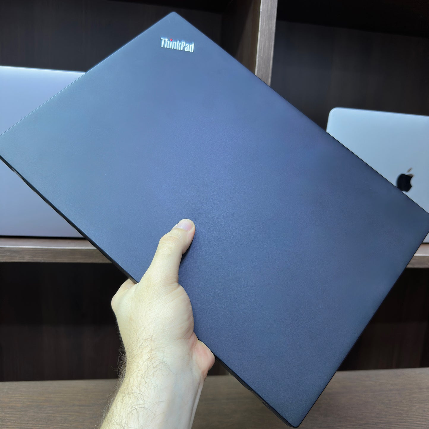 Lenovo ThinkPad T460s 14-inch (Core i5 6th Gen, 8GB RAM, 256GB SSD) – Used Excellent