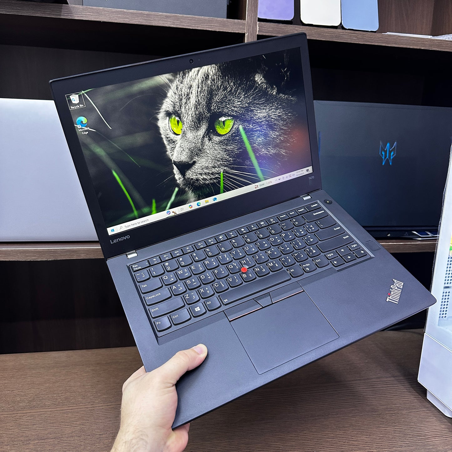 Lenovo ThinkPad T470 14-inch (Core i7 7th Gen, 8GB RAM, 256GB SSD) – Used Excellent