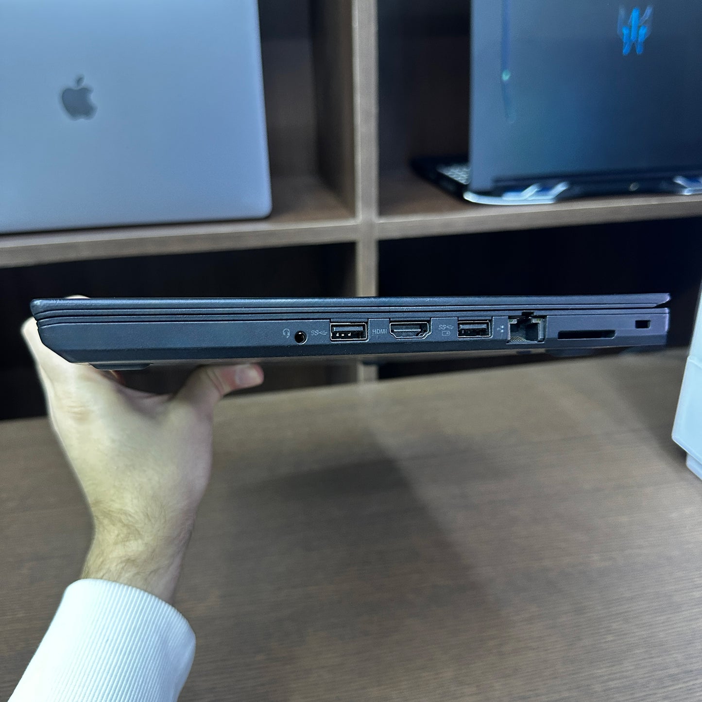 Lenovo ThinkPad T470 14-inch (Core i7 7th Gen, 8GB RAM, 256GB SSD) – Used Excellent