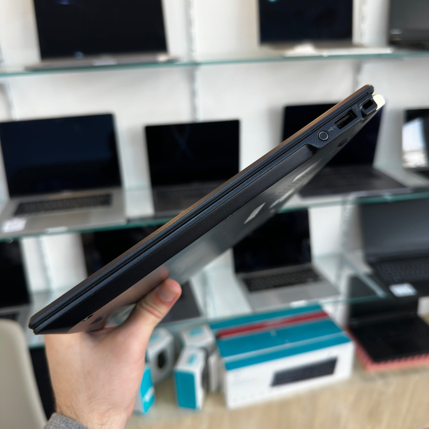 Toshiba Dynabook Touch 360 X20W-E11V 14-inch (Core i5 8th Gen, 8GB RAM, 256GB SSD) – Used Excellent